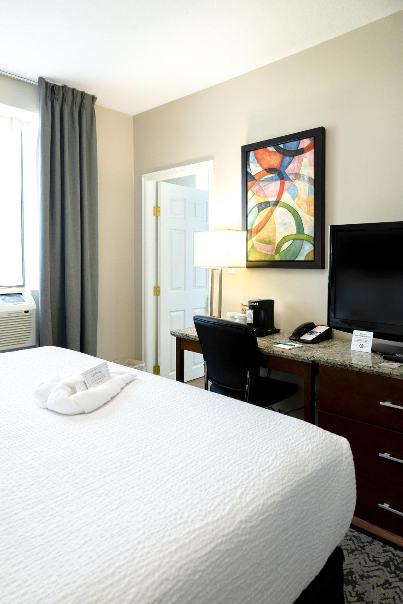 Quality Inn & Suites (Adults Only) แวนคูเวอร์ ภายนอก รูปภาพ